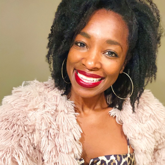 Meet your Posher, Larhonda - Picture 1 of 1